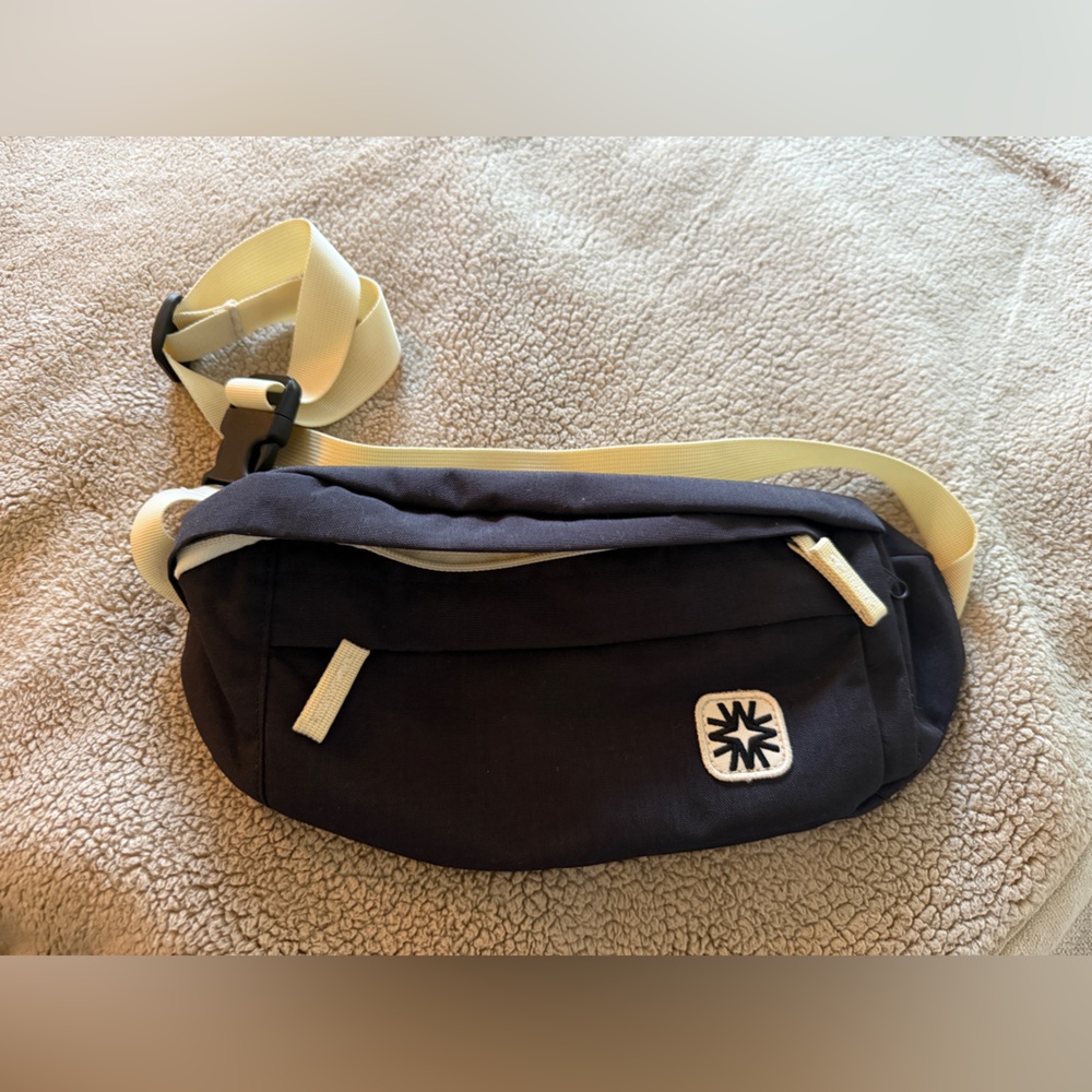 Walker family goods Louie sling